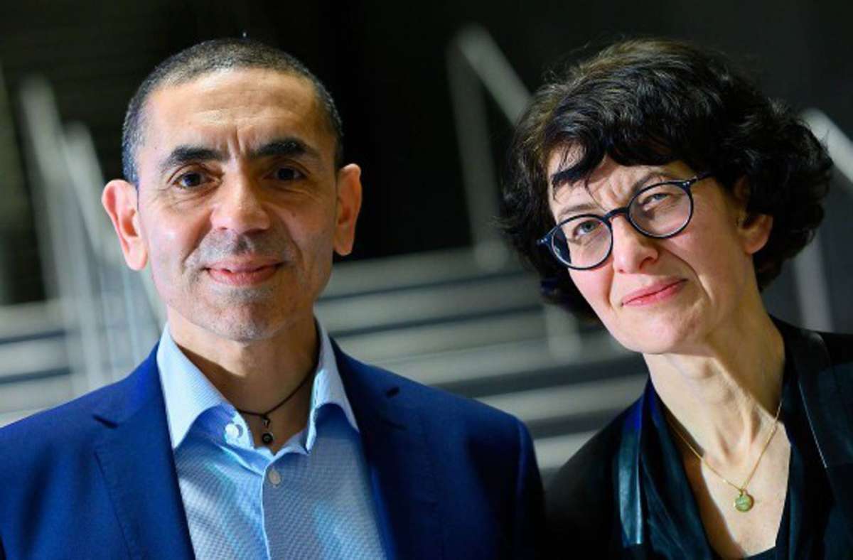 Ugur Sahin und seine Frau Özlem Türeci sind die Gründer der Firma Biontech in Mainz, die gemeinsam mit dem Unternehmen Pfizer einen Impfstoff gegen das Coronavirus entwickelt hat. (Archivbild) Foto: dpa/Federico Gambarini