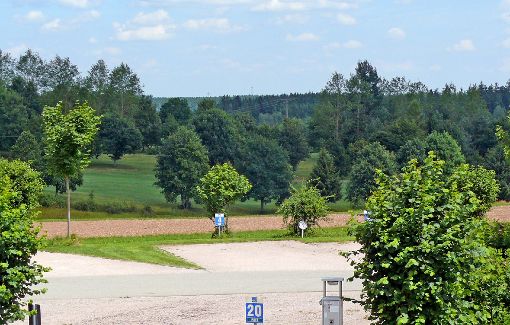Der in Sichtweite liegende  Golfplatz bringt dem Wohnmobilplatz auf der Bregnitz keine  zusätzlichen Kunden.  Foto: Vaas Foto: Schwarzwälder-Bote