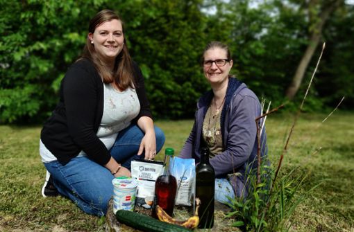 Corina Wackenhut (links) und Maren Stolba setzen auf natürliche Mittel. Foto: Cools