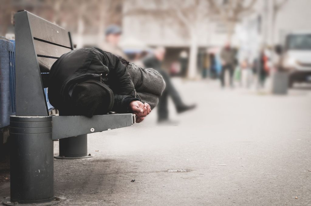 Gewalt gegen Obdachlose ist in der Region bislang kein Thema. (Symbolfoto) Foto: Srdjan Randjelovic/ Shutterstock
