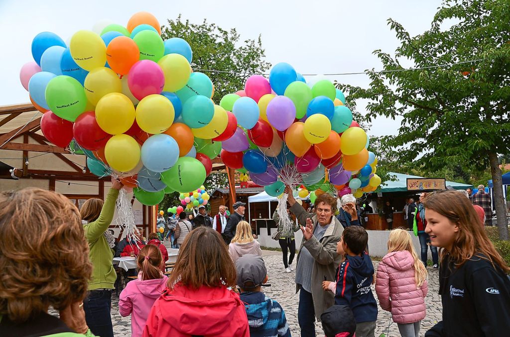 Bunt und leicht, so gestaltet sich das beliebte Dorffest im Donaueschinger Ortsteil  Aasen. Fotos: Winkelmann-Klingsporn