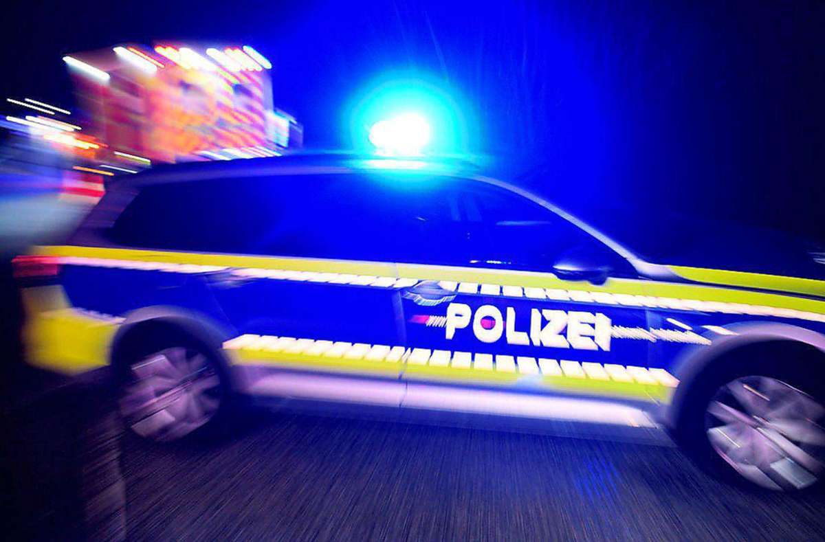 Am Samstagabend hat sich ein Polizeiauto in Seelbach aus noch ungeklärten Gründen überschlagen. Foto: Symbolfoto: Bockwoldt