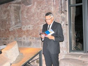 Peter Dombrowsky hielt die Ansprache bei dem Empfang im Cellarium des Klosters. Foto: Schwarzwälder Bote