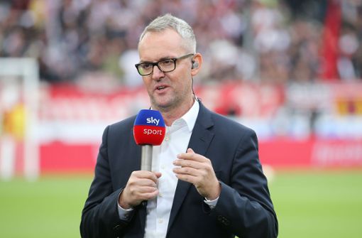 VfB-Vorstandschef Alexander Wehrle vor der Partie gegen Frankfurt Foto: Pressefoto Baumann/Julia Rahn
