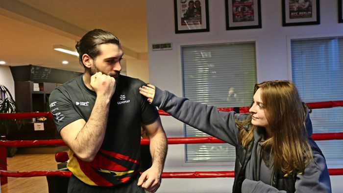 Balinger Kampfsporttrainer hilft Frauen selbstbewusst durch die Welt zu gehen