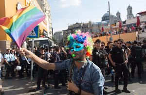 Die Polizei ist gewaltsam gegen Teilnehmer der Gay Pride Parade in Istanbul vorgegangen. Foto: dpa