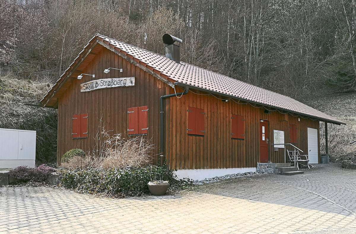 Die Gemeinde Straßberg schießt für die Sanierung der Skihütte 25 Prozent der Kosten zu. Foto: Schweizer