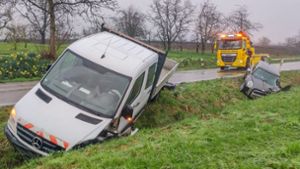 Unfall bei Oberkirch: Autos landen nach Zusammenstoß in Straßengraben