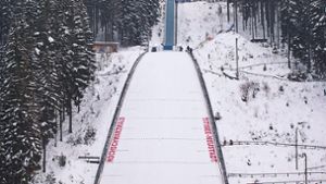Wetter verhindert Skispringen in Titisee-Neustadt