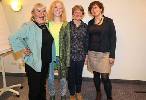 Der alte ist auch der neue Vorstand beim Verein Burgspektakel: Beate Berg-Haller (von links), Manuela Schulte, Ursula Biebinger und Gitta Benker.Foto: Kommert Foto: Schwarzwälder Bote