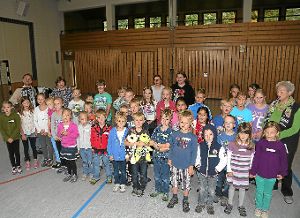 35 Kinder und Jugendliche waren der Einladung des Liederkranz Sulz zum gemeinsamen Singen gefolgt.   Foto: Priestersbach Foto: Schwarzwälder-Bote