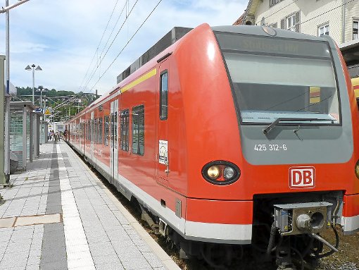 Der Zugverkehr zwischen Freudenstadt Hauptbahnhof und Schopfloch ist am Wochenende unterbrochen.   Foto: Wiegert
