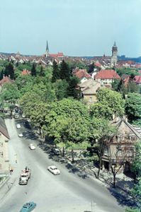 Ein Blick auf die Königstraße 1960 und 2016: Solche Vergleiche sind im Archiv des Vereins zu finden. Fotos: Bauer/Zimmermann Foto: Schwarzwälder Bote