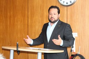 Minister Alexander Bonde lobt das Engagement der Hochschule Furtwangen in Sachen Digitale Infrastruktur. Foto: Hajek Foto: Schwarzwälder-Bote
