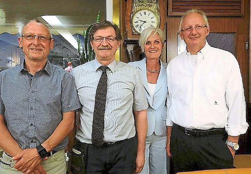 Der Vorstand des Vereins Kinderträume (von links): Werner Reich, Cesare Gianotti, Tina und Edgar Laufer. Foto: Preuß Foto: Schwarzwälder-Bote