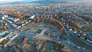 Blick auf das neue Wohngebiet Eschelen aus der Vogelperspektive: In wenigen Wochen ist das Areal erschlossen und kann bebaut werden.  Foto: Braun Stadtentwicklung