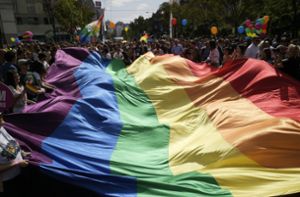 Die Pride-Paraden  in Belgrad fanden immer unter hohen Sicherheitsvorkehrungen statt. Nun kommt erstmals die Europride in die serbische Hauptstadt. Foto: imago//Danilo Balducci