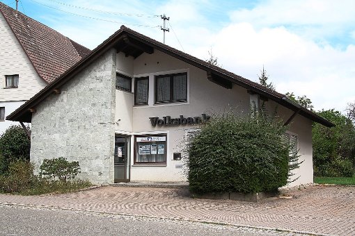Die Filiale der Volksbank Rottweil in Dürrenmettstetten ist nur eine von mehreren in der Region, die wird zum 1. November geschlossen werden.  Foto: Huß