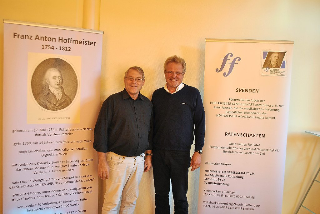 Karlheinz Heiss (links) und Volker Kracht haben es geschafft: Nun steigt die Premiere für die Stipendiaten.  Foto: Baum Foto: Schwarzwälder-Bote
