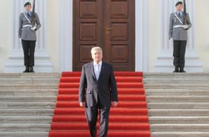 Bundespräsident Joachim Gauck hat mit öffentlichen Bedenken gegen die Linkspartei heftige Kritik ausgelöst.  Foto: dpa