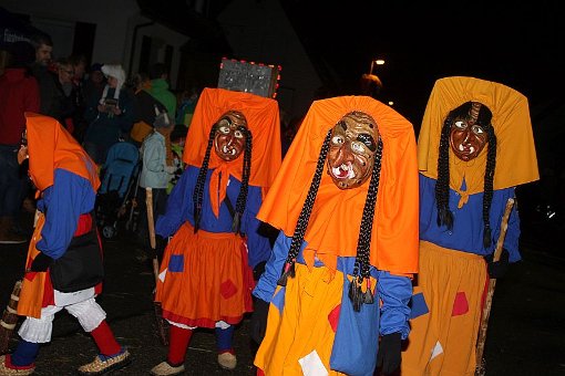 Gruselige Gestalten ziehen am Samstag, 9. Januar, beim Nachtumzug der Wolfbach Rolli durch VS-Pfaffenweiler.  Foto: Bartler-Team