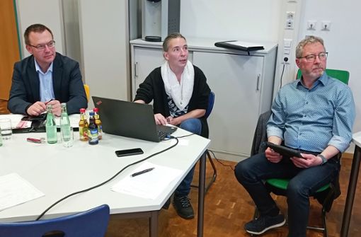 Baubürgermeister Udo Hollauer (links) informierte über den aktuellen Sachstand. Foto: Horst Schweizer