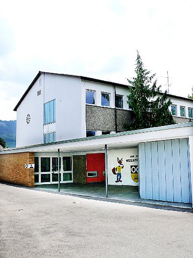 Die ehemalige Hauptschule in Weilstetten: Darin wird die Volkshochschule künftig Räume nutzen.  Foto: Hauser