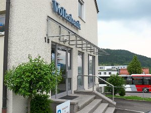 Die Volksbank-Filiale auf dem Nagolder Lemberg soll bald geschlossen werden. Foto: Bernklau