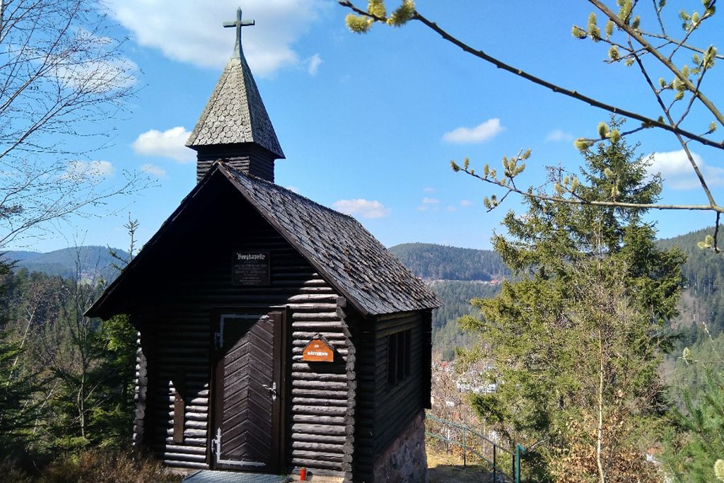 Überm Lauterbachtal steht die Bergkapelle und schaut still ins Tal hinab.Foto: Schwarzwaldverein