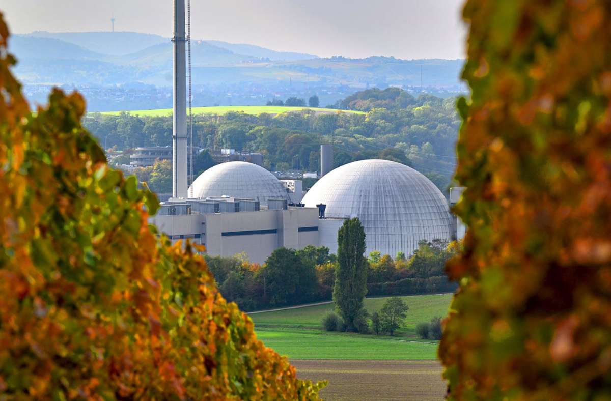 Das Kernkraftwerk Neckarwestheim II soll länger laufen – wie lange, darüber gehen die Ansichten im Landtag auseinander. Foto: dpa/Bernd Weißbrod