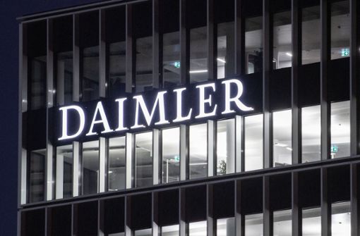 Daimler bestätigte, dass die Staatsanwaltschaft Stuttgart in Individualverfahren gegen drei Mitarbeiter Strafbefehle beantragt habe (Symbolbild). Foto: dpa/Marijan Murat