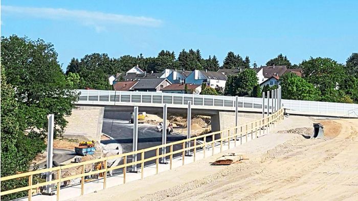 Arbeiten für Hochbrücke in Horb - Lärm, Staub und Risse