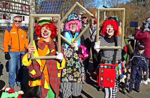 Clowns beim Umzug in Dautmergen. Foto: sb/Schweizer