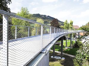 Die Textilbetonbrücke in Lautlingen ist ab heute bis voraussichtlich 13. September gesperrt. Foto: Groz-Beckert Foto: Schwarzwälder Bote