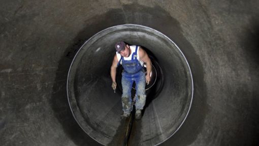 Rund 30 Stunden verbrachte ein Australier in einem Abwasserkanal. (Symbolbild) Foto: imago
