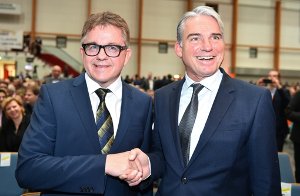 Liefern sich ein heißes Duell: Die CDU-Spitzenkandidaten Guido Wolf (links) und Thomas Strobl. Bis zum 2. Dezember können sich die Parteimitglieder noch zwischen den beiden entscheiden.  Foto: dpa