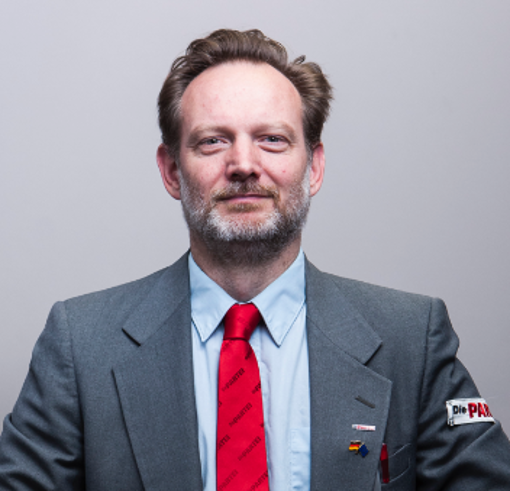 Andreas Zimmermann ist Mitglied der Partei Die Partei und bewirbt sich für das Amt des Bürgermeisters in Bad Herrenalb. Foto: privat