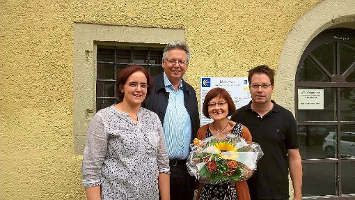 Christina Rehberg (mit Blumenstrauß) ist seit 1. September Dekanatsbeauftragte in Horb. Foto: Privat Foto: Schwarzwälder-Bote