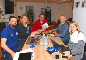 Das Projektteam für das Vorhaben Blaue Kiste rund um Tina Costabel (rechts). Foto: Stadler Foto: Schwarzwälder Bote
