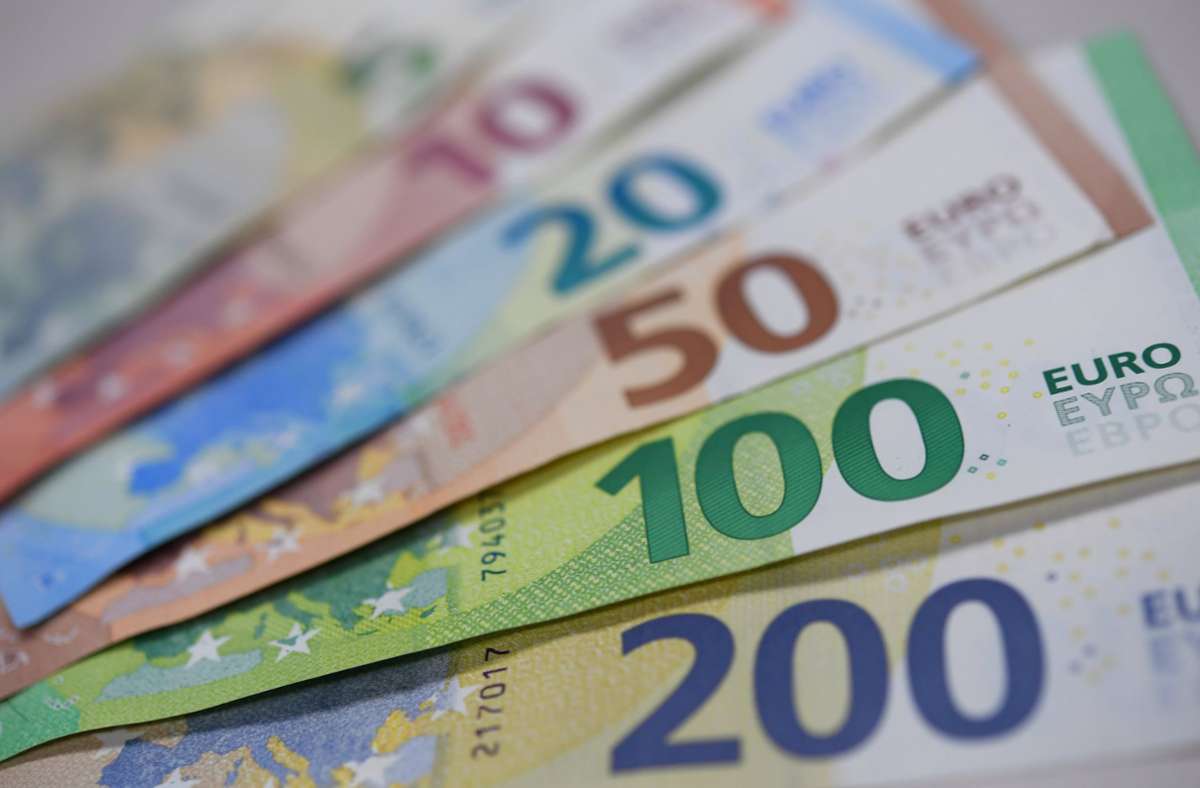 Inflationsausgleich: Bis zu 3000 Euro soll es steuer- und abgabenfrei geben. Foto: dpa/Arne Dedert