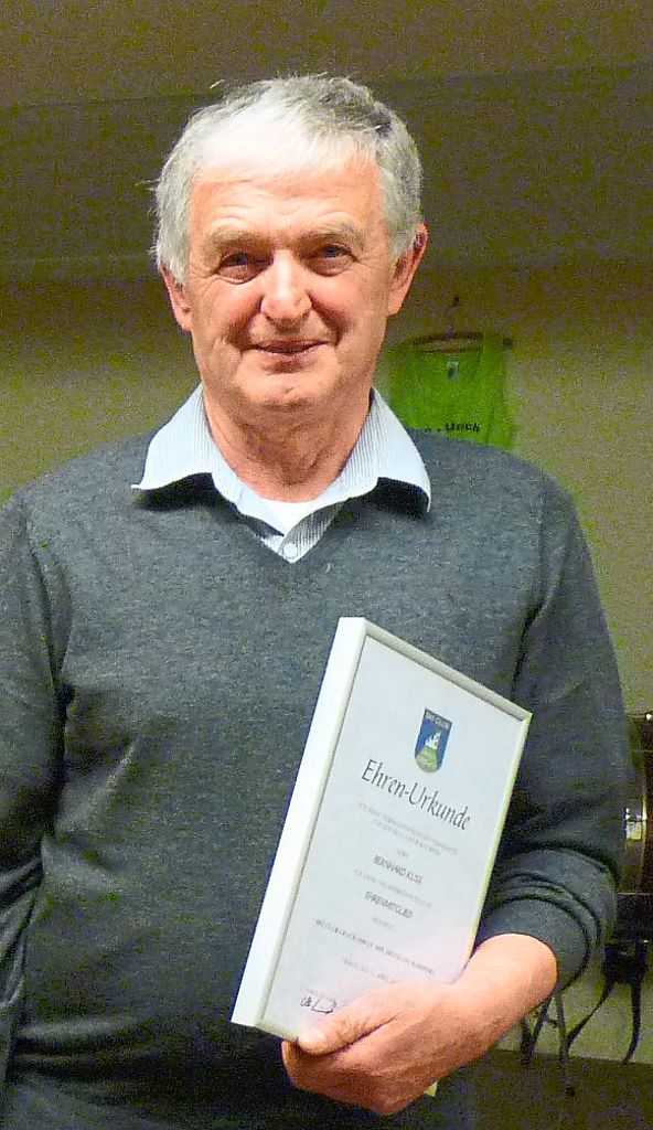 Bernhard Kuß ist  neues Ehrenmitglied.