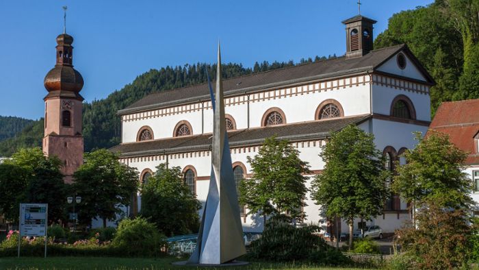 CDU und Maria-Lena Weiss besichtigen St.-Maria-Kirche