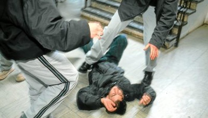 36-Jähriger wird vor Supermarkt verprügelt