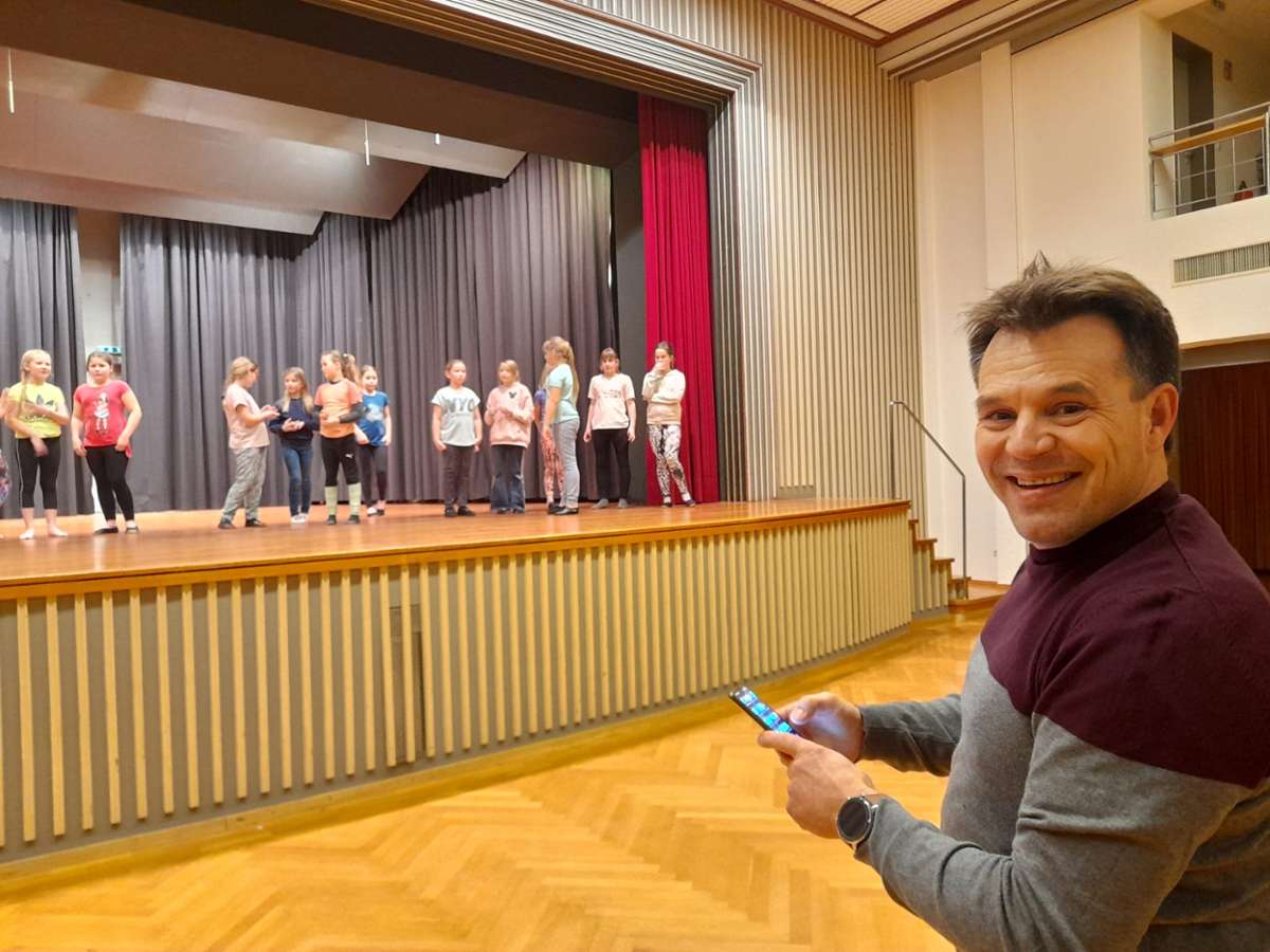 Knapp 70 Kinder proben derzeit in Dotternhausen für eine Musicalaufführung im Mai.