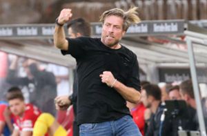 Darf Michael Wimmer auch in Mönchengladbach jubeln? Die mögliche Startelf des VfB-Trainers gibt es in unserer Bildergalerie. Foto: Baumann