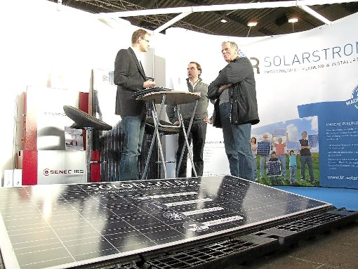 Was machen die schwer unter Druck geratenen deutschen Hersteller von Solaranlagen, um sich gegen die Konkurrenz aus Fernost zu behaupten? Sie kommen nach Donaueschingen und verweisen auf ihre Qualitätsarbeit. Foto: Hahnel