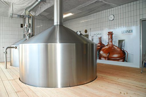 Ein Computer überwacht die Bierproduktion in den beiden neuen Braukesseln der Lehner-Brauerei. Foto: Hertle Foto: Schwarzwälder Bote