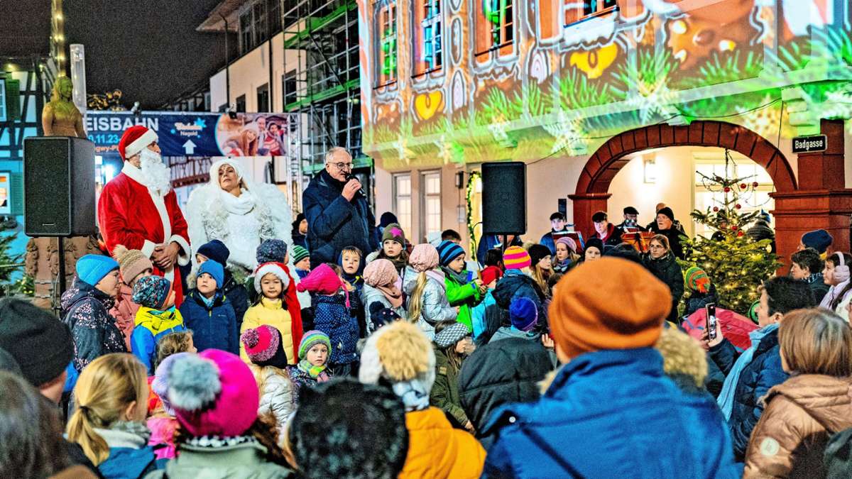 Weihnachtsmarkt Nagold: Reges Treiben schon  am Eröffnungstag