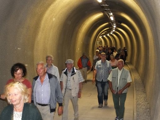 Für die Umsetzung der Richtlinien des geforderten Sicherheitsstandards an Tunneln hat das Land in Bad Wildbad insgesamt 27 Millionen Euro investiert.  Foto: Steffi Stocker