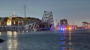 Brücke in Baltimore  eingestürzt – Suche nach Überlebenden läuft weiter